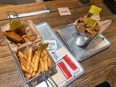 -奇醜的猴子咖啡(财信广场店)