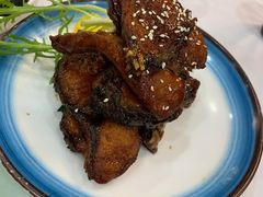 本帮熏鱼-新名仕新白玉兰餐厅
