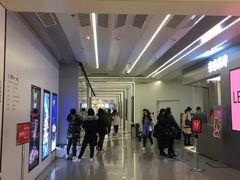 -上海世茂广场(南京东路店)