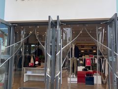 -百年港湾奥特莱斯(香炉礁店)