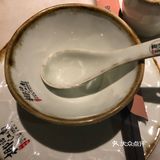 第一锅是甜汤，口味说实话吃不惯