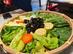 -尚尚仙·酸汤猪手·猪肚鸡火锅(华联万柳购物中心店)