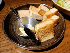 餐前面包配黄油-107私厨·牛排馆(龙岗店)