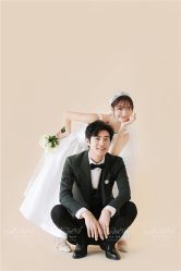 -易摄影婚纱摄影工作室
