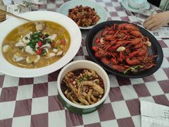 -川流不息·地道川菜·小龙虾(新松江路店)