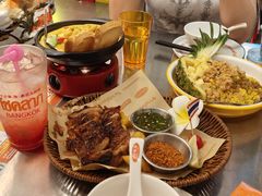 -小小集渔·泰式大排档(太古里香槟店)