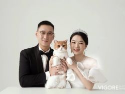 -雪中彩影婚纱摄影·微光艺术中心