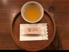 土凤梨酥-微热山丘(台北民生公园门市店)