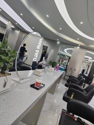 -MOVAN  HAIR莫凡匠人发型屋