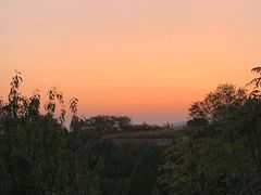 -鬼笑石后山停车场