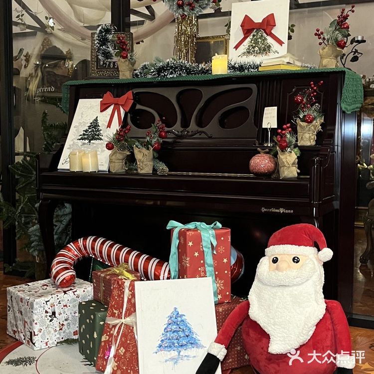 这次是真的被浪漫包围了....