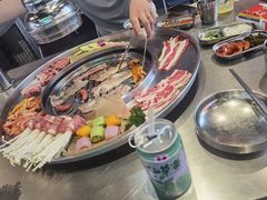 -哈哈碳都·牛肋条无限自助烤肉(台江万达店)