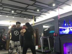 -简·无界健身工作室·运动康复·体态(石厦店)