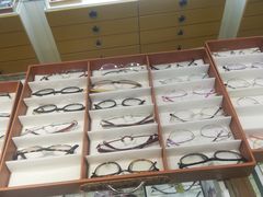 -广州宝岛眼镜武汉和光眼镜市场西区店