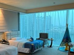 -苏州金鸡湖中茵皇冠假日酒店