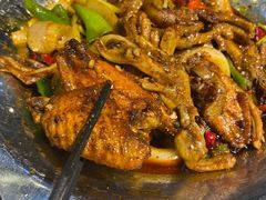 -休记光头香辣蟹干锅店(衣冠庙店)