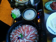 -老牌坊云南鱼豆花火锅(哈西万达店)