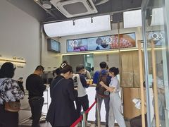 -喜茶(滨江宏岸店)
