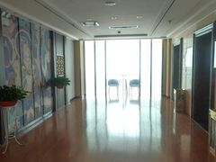 -库车国际酒店(火车站东湖公园店)