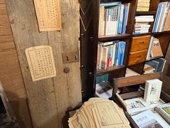 -荒岛书店(黄县路店)