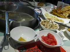 爆款牛丸锅-南城十里潮汕鲜牛火锅·鲜虾生滚粥(融汇老商埠店)