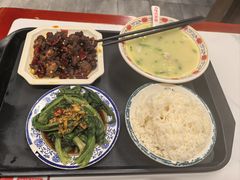-71号豆汤饭·成都小馆(红牌楼店)