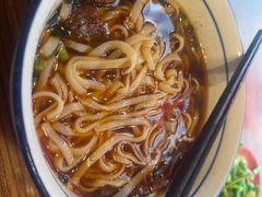 -矮子粉店1985·长沙米粉(湘春路店)