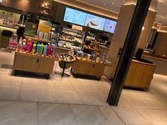 -星巴克臻选(上海中环广场2F店)