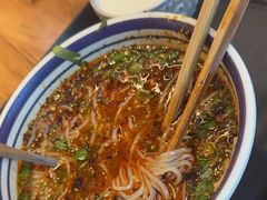 -云阿蛮云南生烫牛肉米线(奉贤路店)