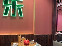 -滴水·湘逢(南汇大学城生活广场店)
