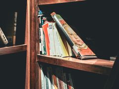 -钟书阁(松江泰晤士小镇店)