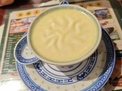 -广信牛奶甜品世家(台东店)
