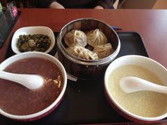 红豆粥，小米粥，上海灌汤包-嘉和一品粥(方庄店)