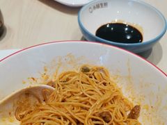 -小杨生煎(金山百联购物中心3楼店)