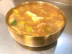 石锅酱汤-米村拌饭(延吉万达店)