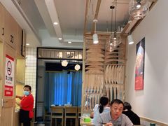 大堂-深巷家味馆.湖北头牌红烧鱼头拌饭(黄陂店)