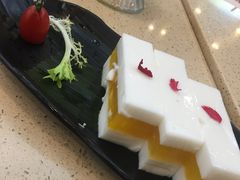椰汁芒果夹心糕-点都德(汇盈广场店)