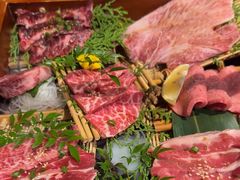 -山川小町·极番烧肉(新地假日广场店)