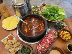 -贵厨酸汤牛肉(花果园国际中心店)