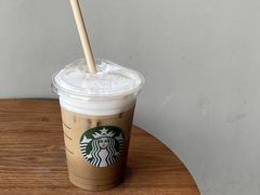 大溪地绵云冷萃-星巴克(港汇1号办公楼店)