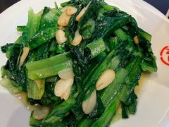 -肥肥虾庄·金牌油焖大虾(汉口城市广场店)