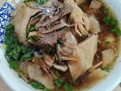-赵氏牛肉罩火烧