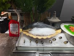 -金马门国际美食百汇(珞喻路店)