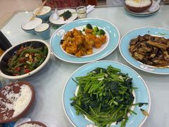 -大鸭梨烤鸭店(金顶街店)