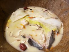-云荷里·蒸汽石锅鱼·云南菜(中发百旺店)