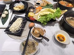 -呷哺呷哺(融创茂店)