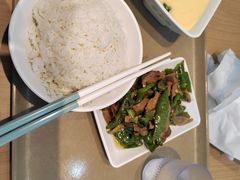 -老乡鸡(西岸凤巢店)
