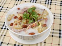 金牌荔湾艇仔粥-华辉拉肠(小北路店)