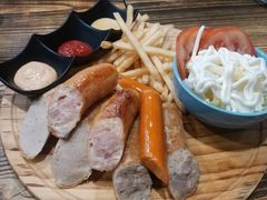 德国肠拼盘-Season施莀·牛扒·意粉·饭·足球主题餐吧