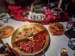 -小龙翻大江文化火锅(宽窄店)